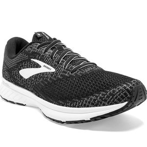 Almost New Men's Brooks Revel 3